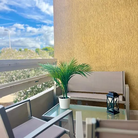 Apartment Cettigne 33 *